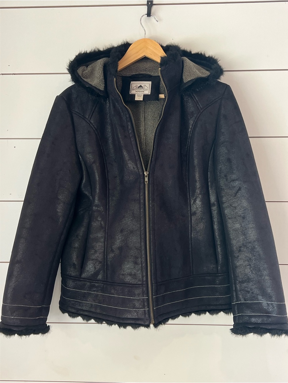 Black Mountain Outdoor Women's Black Faux-Shearling Zip Front w/detachable hood